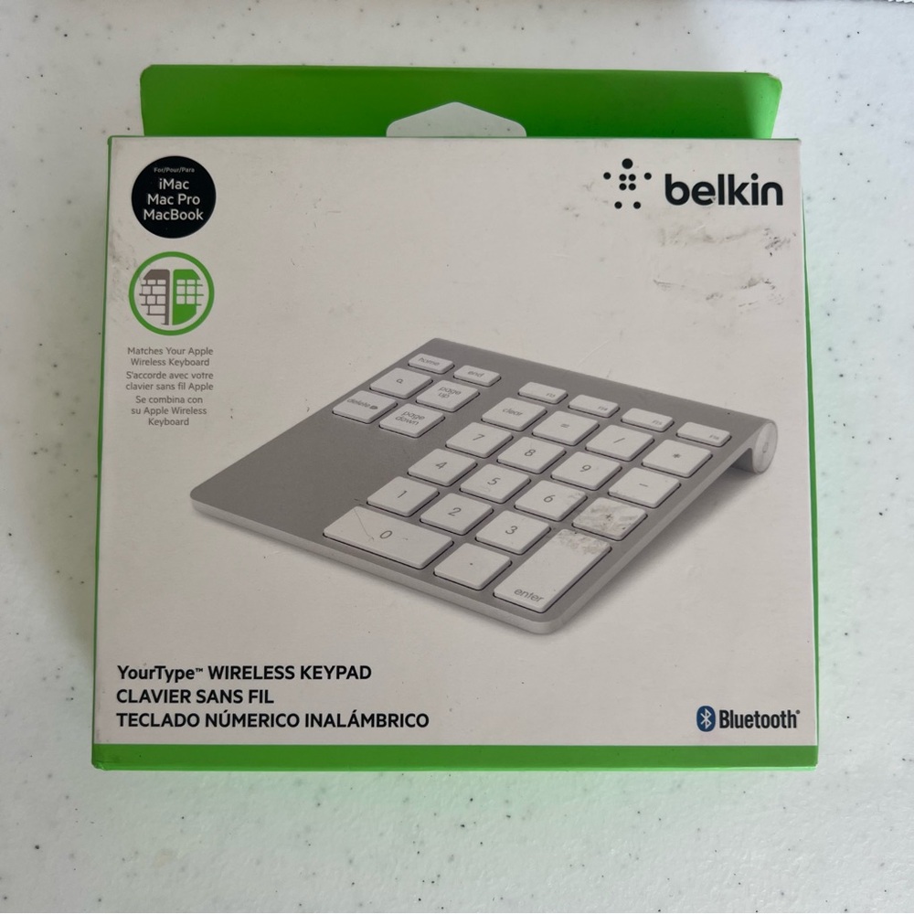 Belkin wireless keypad for apple Bluetooth number keys. Tested working